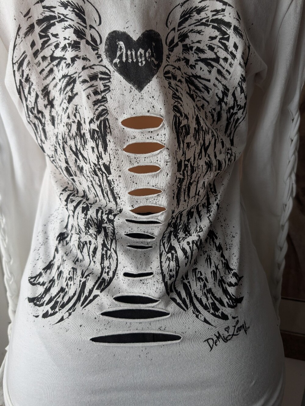 Demi Loon Slashed Angel Wings long-sleeve Top Size XL
